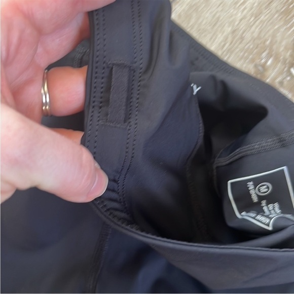 Sweaty Betty Zero Gravity High-Waisted 7/8 Leggings- Black - Picture 7 of 13